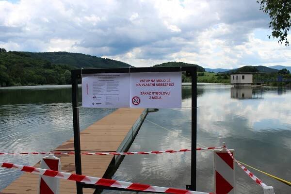 VIDEO: Větřkovická přehrada. Otevření nového mola se odkládá kvůli počasí