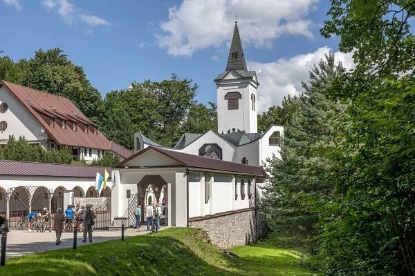 Zlatorudné mlýny i Maria Hilf. Výlet na sever si senioři užili