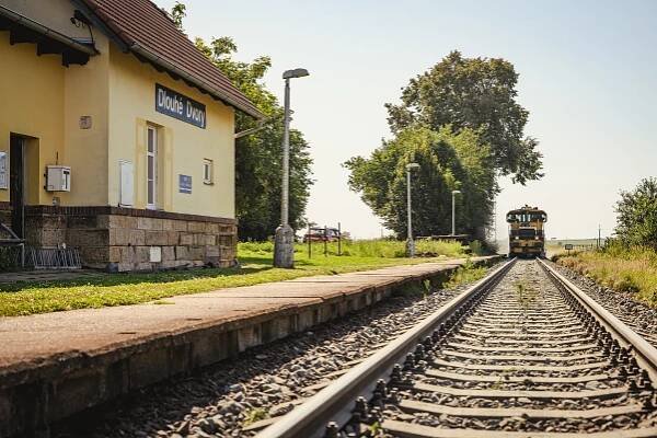 Údržbové práce Hrochostroje ve Všestarech a Poříčanech | Velká Parta