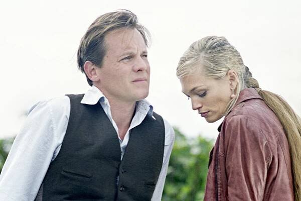 Wilde Wellen – Nichts bleibt verborgen - Der Verdacht - Z filmu - Johannes Zirner, Julie Engelbrecht