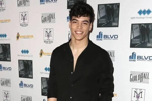 Aaron Dominguez: Wiki, Bio, Height, Age, Girlfriend, Net Worth, Movies