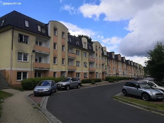 Pronájem bytu 2+kk 50 m², Hlavní, Aš