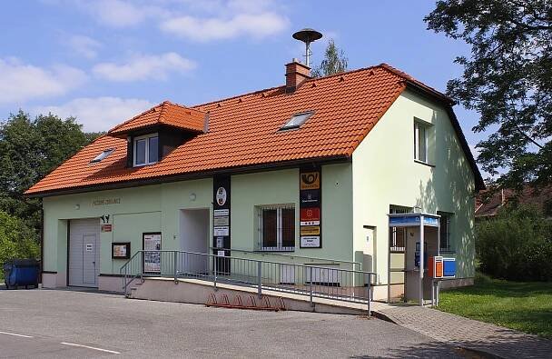 Soubor:Podbřezí, municipal office.jpg – Wikipedie