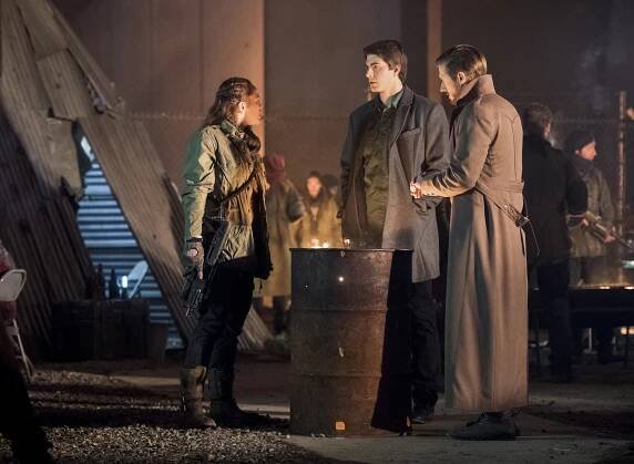 Legendy zítřka - Leviathan - Z filmu - Ciara Renée, Brandon Routh, Arthur Darvill