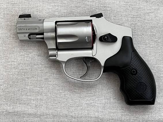 The Lipsey’s – Smith & Wesson Ultimate Carry J-Frames, Part I – RevolverGuy.Com