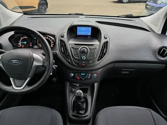 Ford Tourneo Courier 2015 1.5 TDCi 55 kW