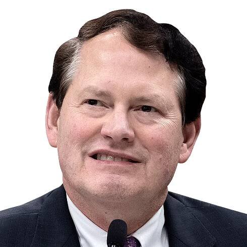 A small portrait of Ray Smith III