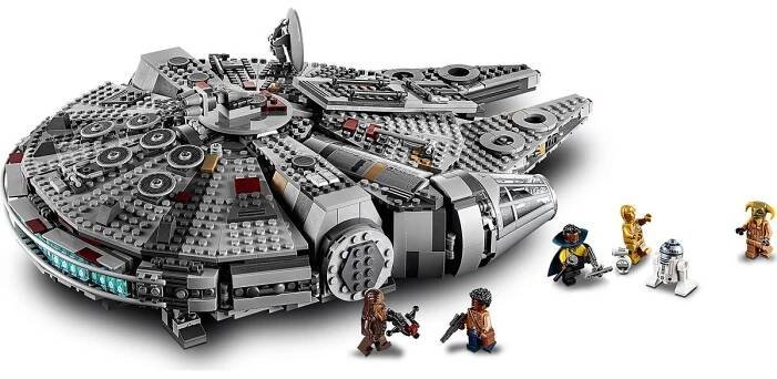 LEGO Star Wars TM 75257 Millennium FalconTM - Poškozený obal