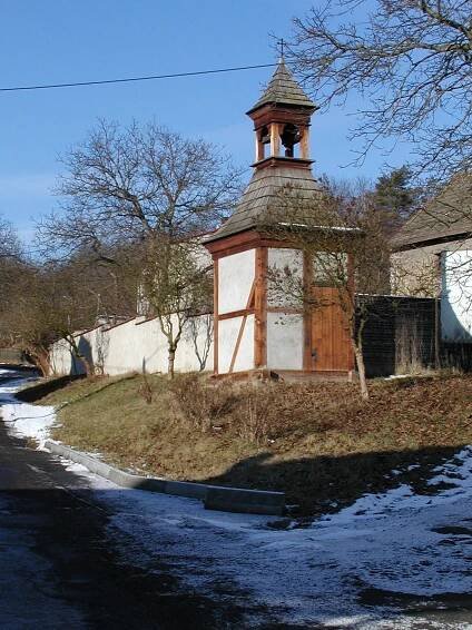 Fotografie - Hradečno - zvonička - 20.02.2009