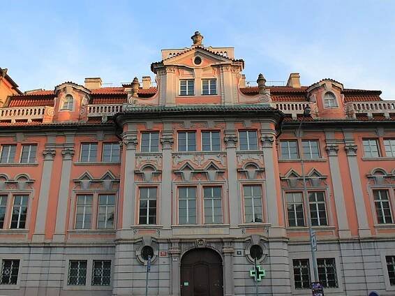 Faustův dům - Nové Město, Praha, Česko | Tripomatic