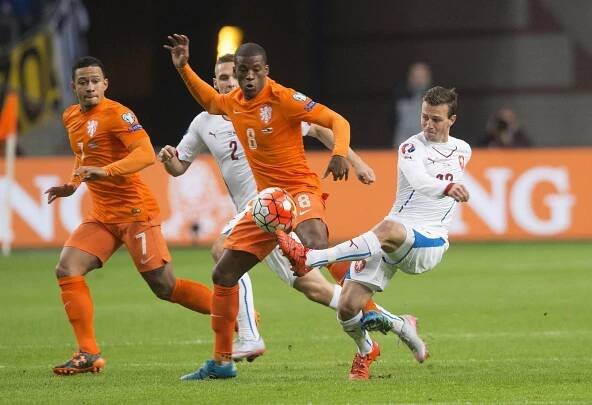 ŽIVĚ Nizozemsko - Česko 2:3, Češi i v oslabení dotáhli zápas do vítězného konce