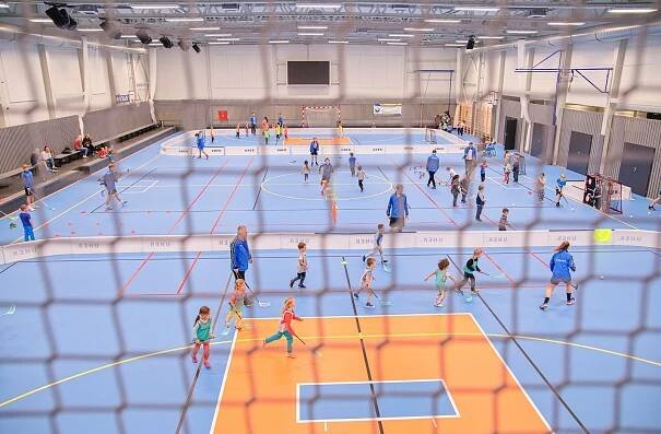 Sportovní hala v Podbořanech naplno slouží, vyzkoušely si ji také nejmenší děti