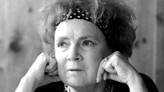 Zemřela herečka Vlasta Chramostová - Novinky