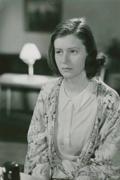 Kvinnor i fångenskap (1943)