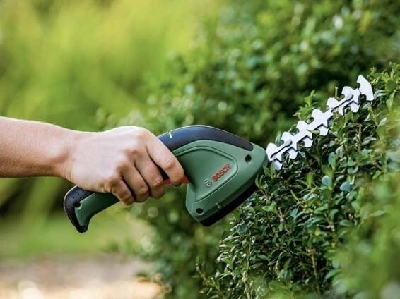 Bosch EasyShear 0.600.833.303