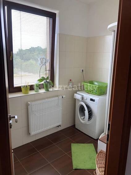 Pronájem bytu 2+kk 60 m², K Pazderně, Benešov, Středočeský kraj