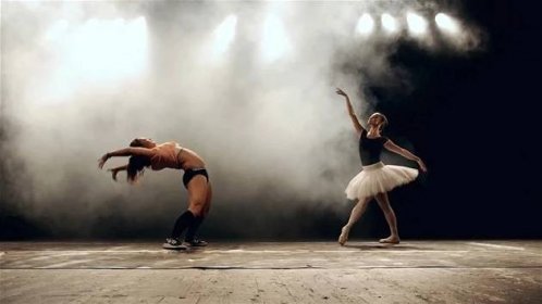 VIDEO: Balet spojený s třesením zadnicí zve do Národního divadla v Brně