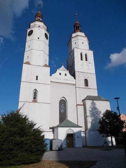 Soubor:Kostel sv. Martina v Krnově.JPG – Wikipedie