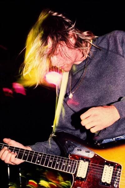 Foto: Kurt Cobain se neuměl radovat z úspěchu Nirvany. Koncert v Praze už nestihl