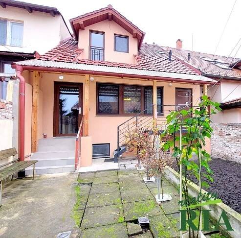 Poděbrady- prodej rodinného domu 4+kk, pozemek 166 m2NOVÉ