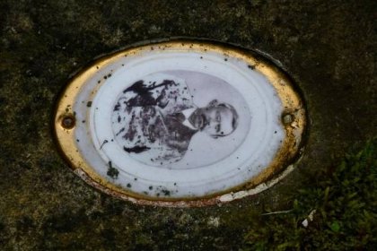 Staré Sedliště | Detail hřbitova | Databáze historických hřbitovů