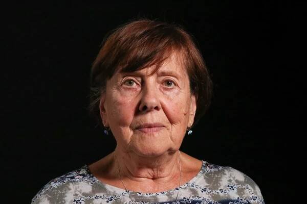 Věra Doušová (1947)