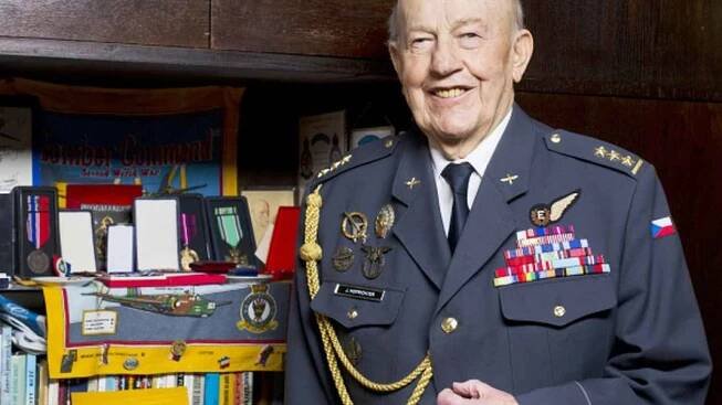 Zemřel veterán leteckých bitev Jaroslav Hofrichter