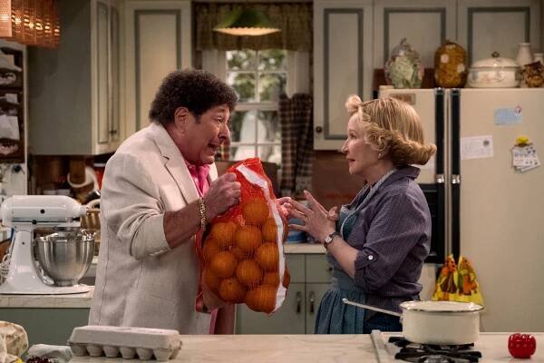 Don Stark, Debra Jo Rupp - Zlatá devadesátá - Oslavenkyně - Z filmu