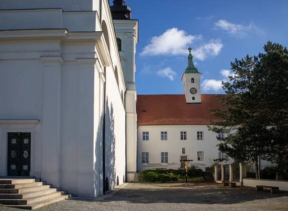 Poutní kostel Narození Panny Marie ve Vranově u Brna | PrimaVylety.cz