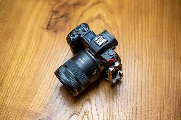 CANON RF 85 mm f/2 MACRO IS STM | FotoŠkoda