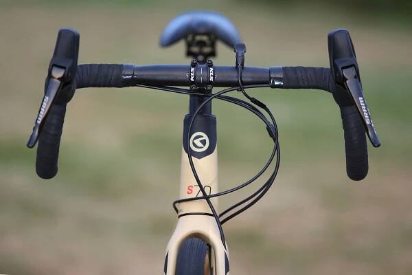 Kellys Soot 70 - Technika - Redakční foto - Fotogalerie - MTBS.cz