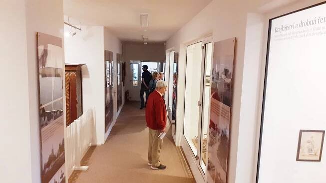 Muzeum v Mostě ukázalo veřejnosti nový depozitář pro cenné obrazy a sochy