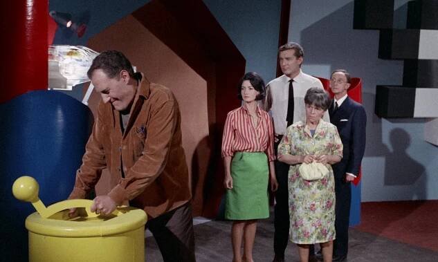 Stanley Meadows, Zena Marshall, Simon Oates, Patricia Hayes, Charles Hawtrey - The Terrornauts - Z filmu