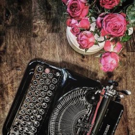 Monarch+5+vintage+typewriter.jpg