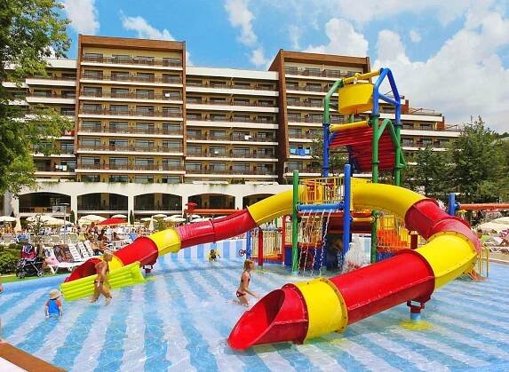 Flamingo Grand Hotel & Spa