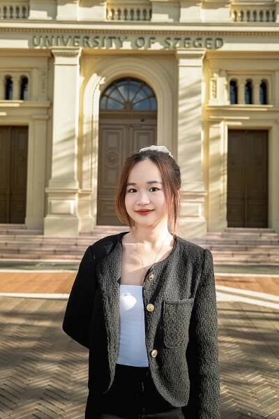 Thuy_Duong_Nguyen_