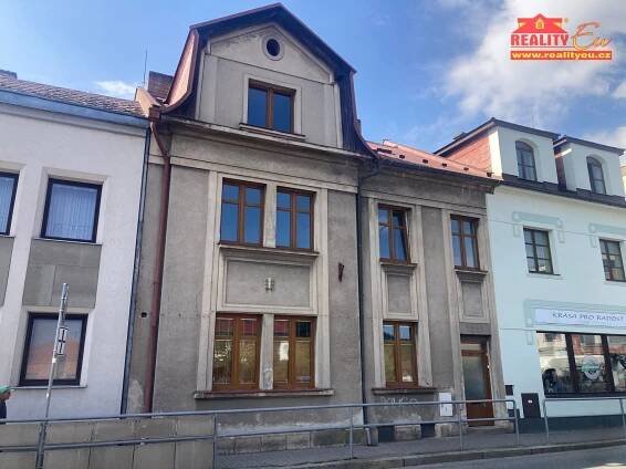 Nemovitosti Česká Skalice - ceny od 3 900 Kč/měsíc, dohromady 6 nabídek