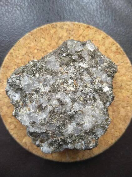 308/ minerály Cínovec - lithná slída cinvaldit - 72gr - Minerály a zkameněliny