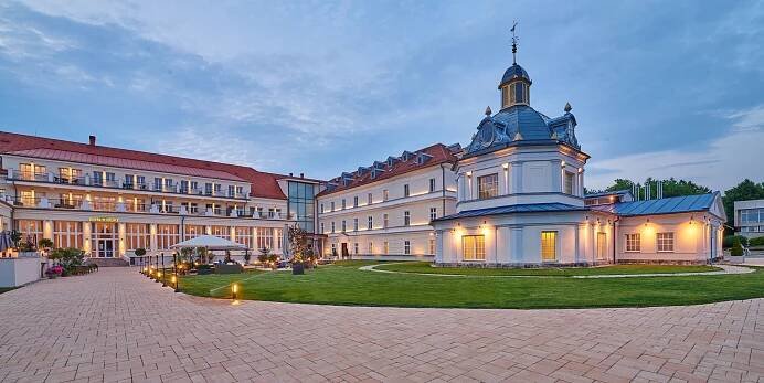 Hotel Royal Palace Turčianske Teplice – luxusní wellness a termální péče