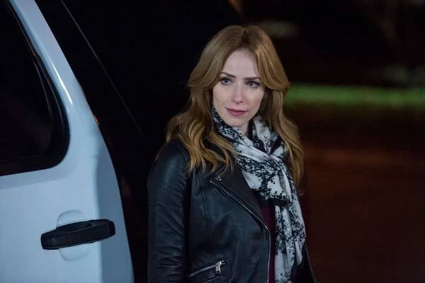 Batesův motel - Jak se láme světlo - Z filmu - Jaime Ray Newman