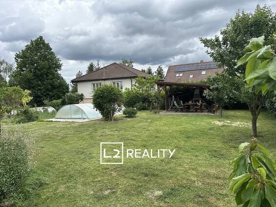 Prodej rodinného domu 194 m2 se zahradou 942 m - Čelákovice | Reality.iDNES.cz 