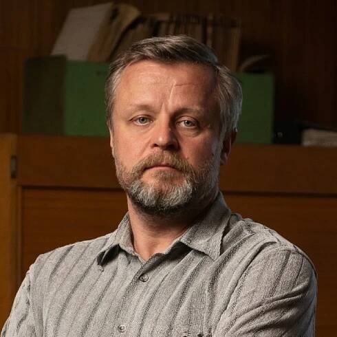 Vasil Fridrich v krimi seriálu České televize Devadesátky | foto: Česká televize