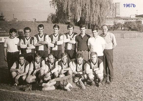 1999 a starší