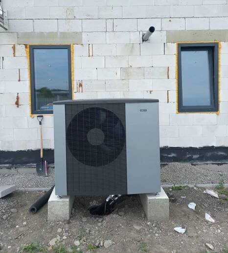 Realizace TČ NIBE F2120-16 + VVM S320 Kunčičky u Bašky - Gast-Vytápění.cz