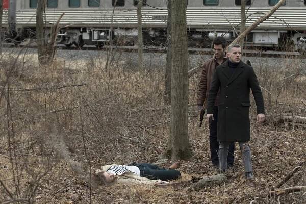 Alan Powell, Russell Tovey - Quantico - Bullet Train - Z filmu