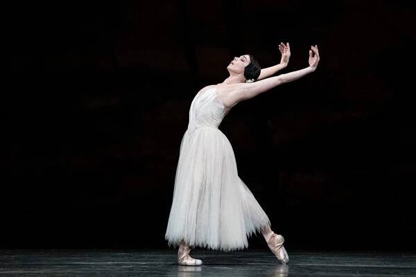 Natalia Osipova in Giselle.© Foteini Christofilopoulou, courtesy the Royal Opera House. (Click image for larger version)