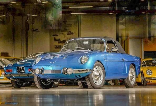 Content alpine  a110 convertible