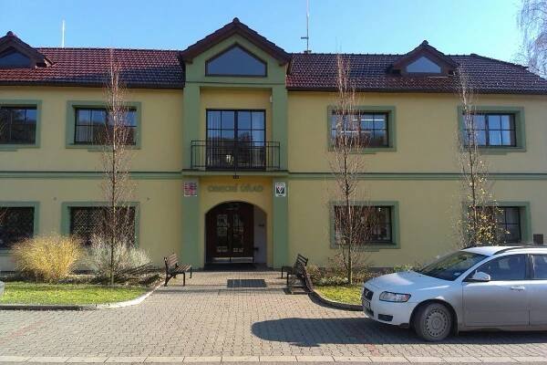 Střítež nad Ludinou - obecní úřad foto 1