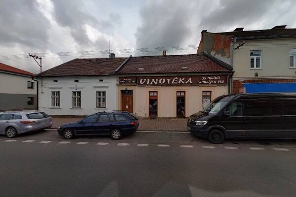 Vinotéka Slatiňany foto 3