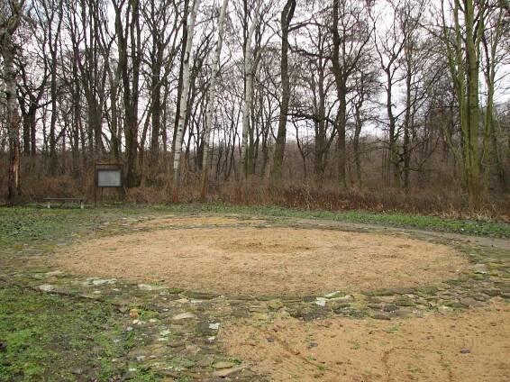 Soubor:Mikulčice-Valy 1.JPG – Wikipedie